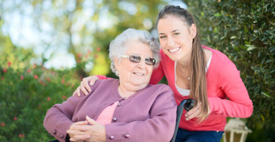 Dame de compagnie pour personnes âgées